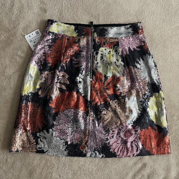 Zara Sequin Mini Skirt - Picture 2 of 5